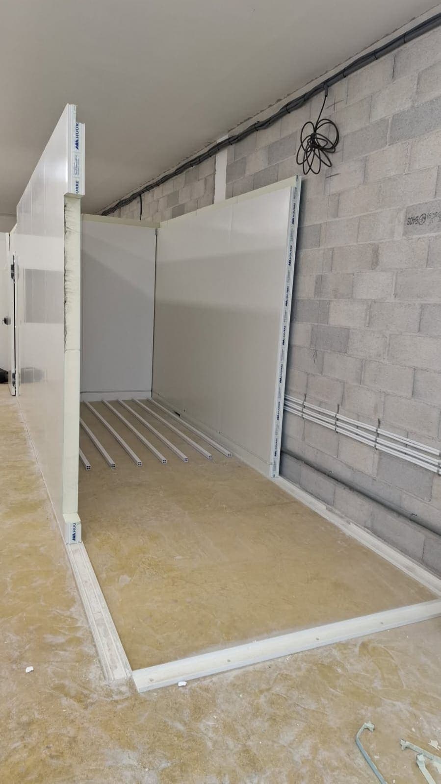 Chambre froide — montage panneaux